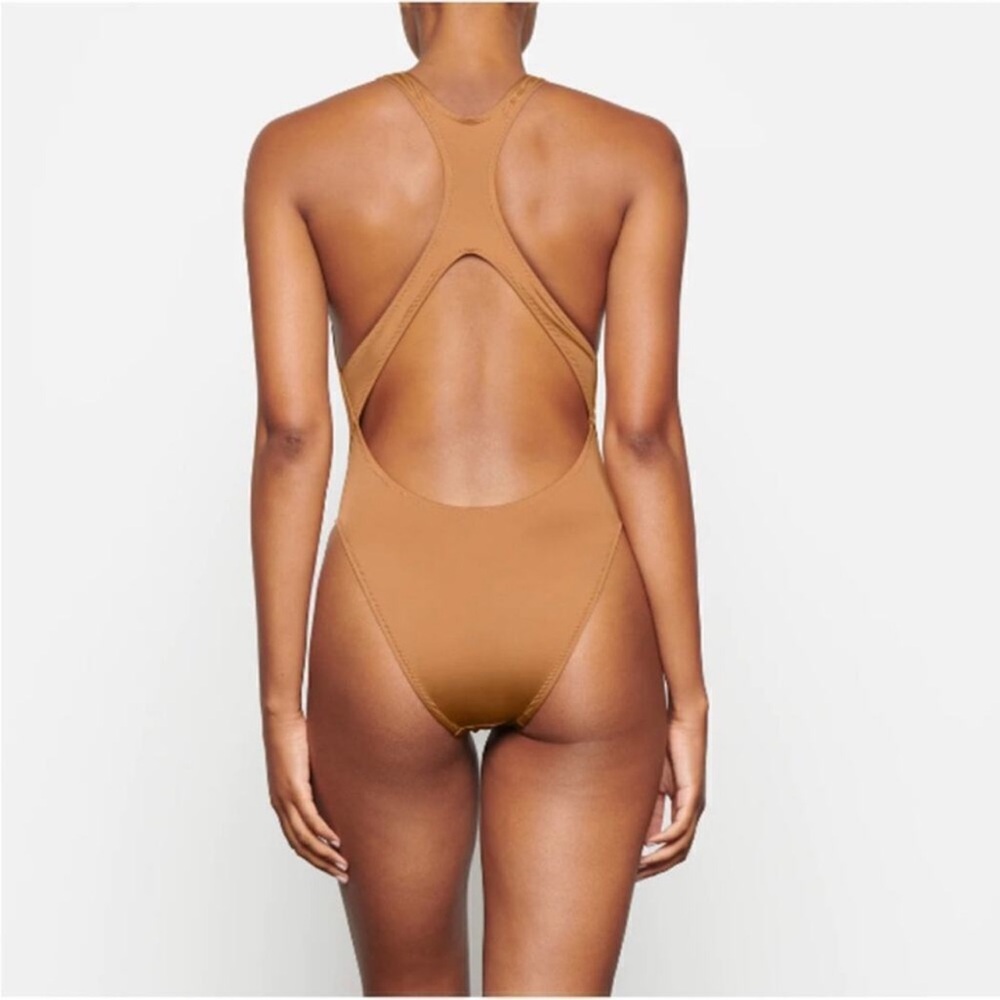 SKIMS One-Piece Swimsuit with Cut-Out - Picture 2 of 16